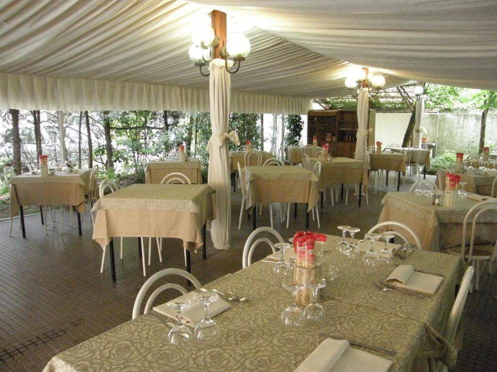 Albergo Ristorante La Scaiola Nuvolera Exteriér fotografie